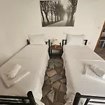 Vista Koroni - Sea View Apartment Over Olive Grove&Mountains