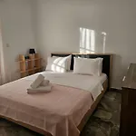 Casa vacanze Vista Koroni - Sea View Apartment Over Olive Grove&Mountains *