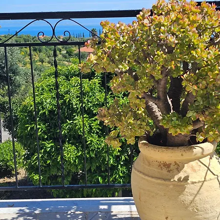 Semesterbostad Vista Koroni - Sea View Apartment Over Olive Grove And Mountains Koróni