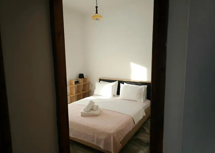 Vista Koroni - Sea View Apartment Over Olive Grove And Mountains * Koroni (Messinia)